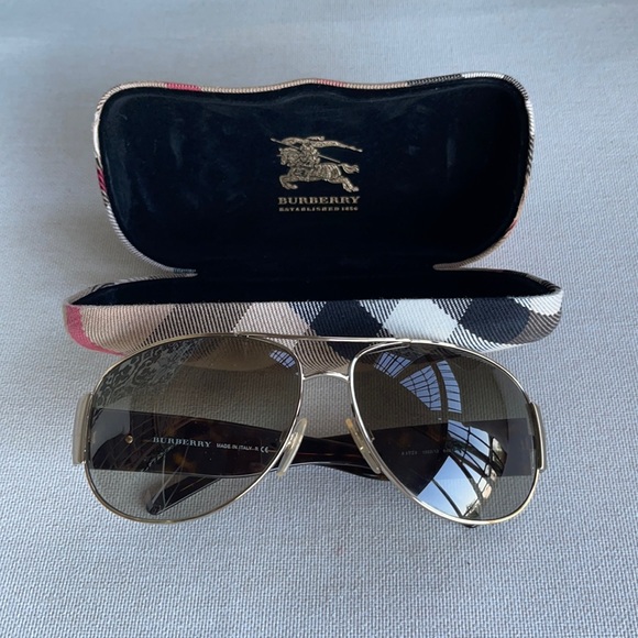 Burberry Accessories - Burberry Aviator Sunglasses